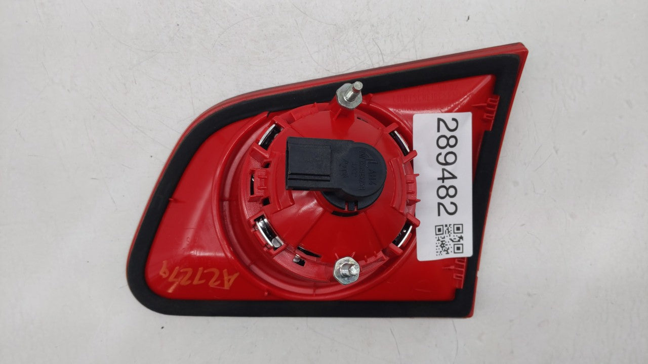 2006-2010 Volkswagen Passat Tail Light Assembly Driver Left OEM P/N:3C9 945 093A 05S Fits Fits 2006 2007 2008 2009 2010 OEM 