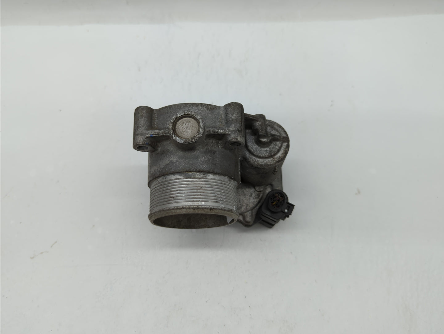 2006-2010 Volkswagen Passat Throttle Body P/N:06F 133 062 G 06F 133 062 Q Fits OEM Used Auto Parts - Oemusedautoparts1.com