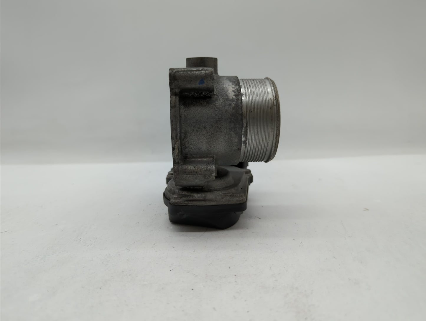 2006-2010 Volkswagen Passat Throttle Body P/N:06F 133 062 G 06F 133 062 Q Fits OEM Used Auto Parts - Oemusedautoparts1.com