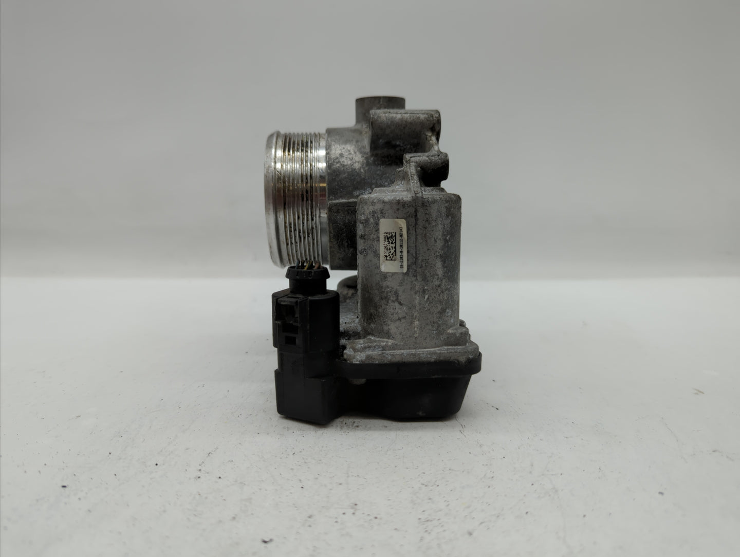 2006-2010 Volkswagen Passat Throttle Body P/N:06F 133 062 G 06F 133 062 Q Fits OEM Used Auto Parts - Oemusedautoparts1.com