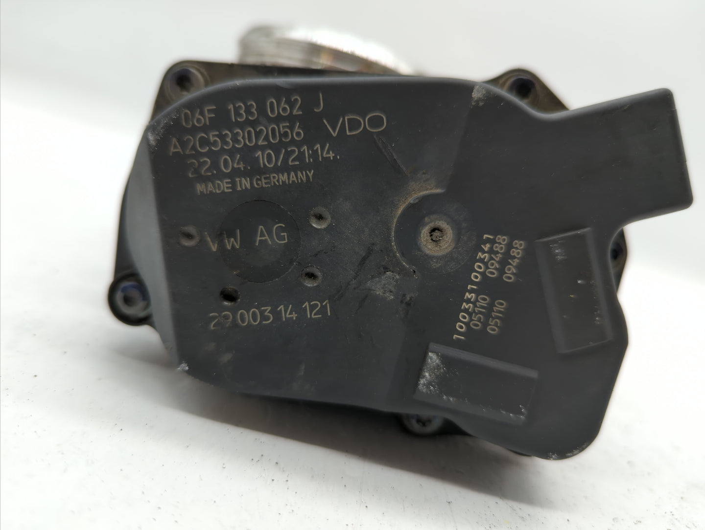 2006-2010 Volkswagen Passat Throttle Body P/N:06F 133 062 G 06F 133 062 Q Fits OEM Used Auto Parts - Oemusedautoparts1.com