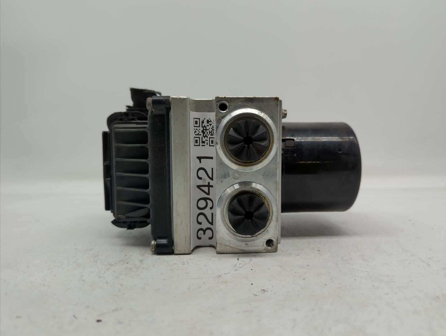 2009-2010 Volkswagen Passat ABS Pump Control Module Replacement P/N:3C0614109T 3C0.614.109.T, 3C0.614.109.P Fits Fits 2009 2