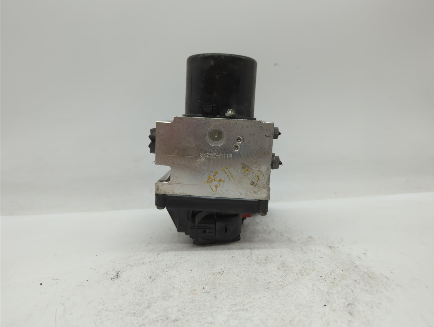 2009-2010 Volkswagen Passat ABS Pump Control Module Replacement P/N:3C0614109T 3C0.614.109.T, 3C0.614.109.P Fits Fits 2009 2