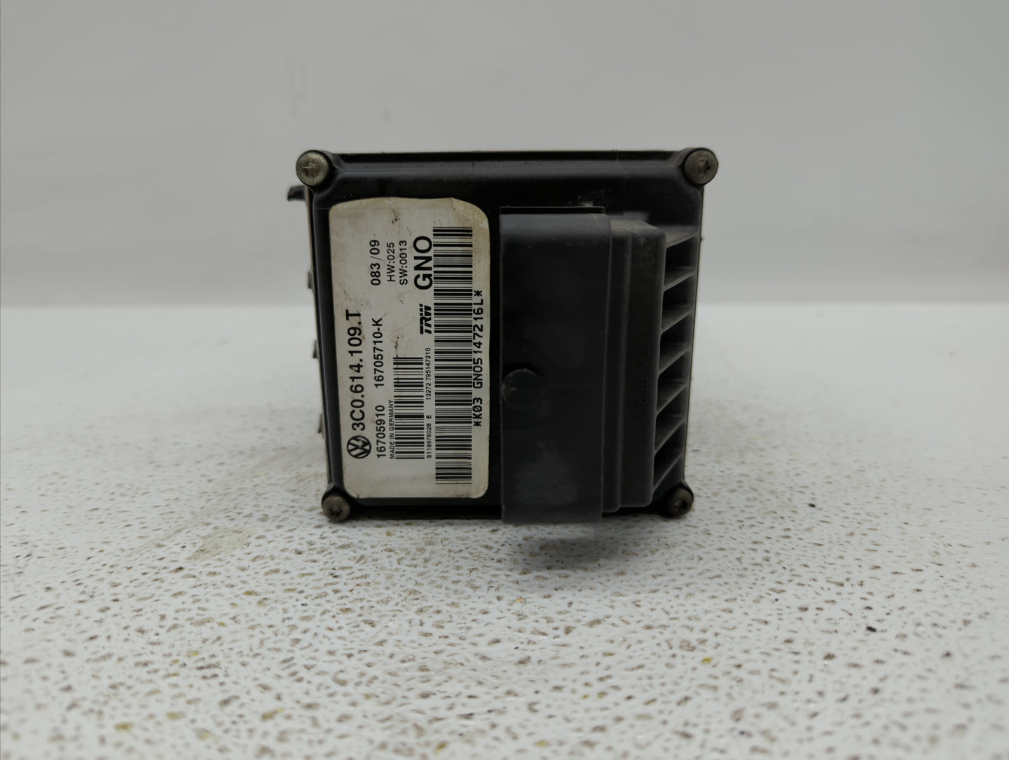 2009-2010 Volkswagen Passat ABS Pump Control Module Replacement P/N:3C0.614.109.T 3C0614109T, 3C0.614.109.P Fits Fits 2009 2