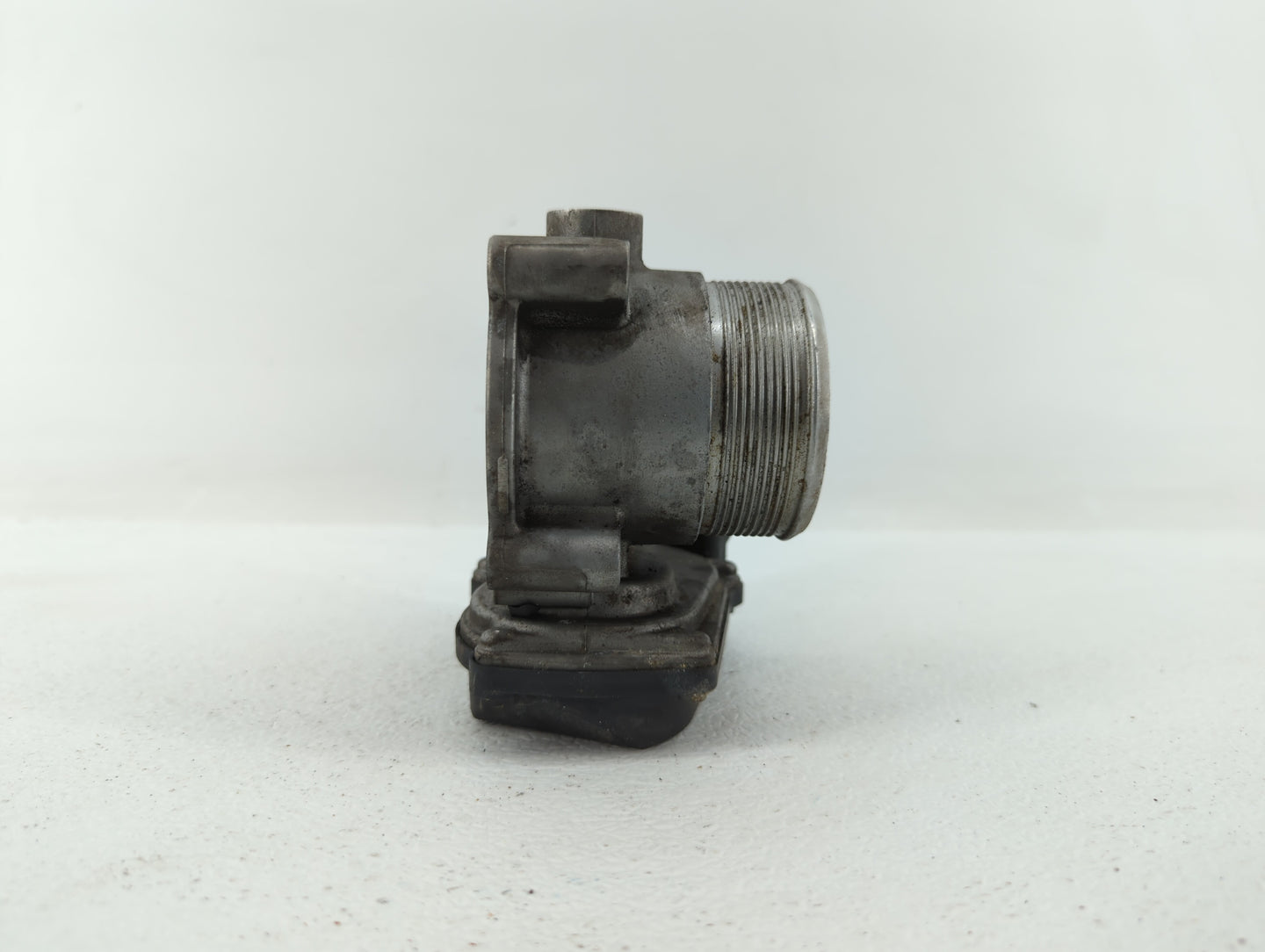 2006-2010 Volkswagen Passat Throttle Body P/N:06F 133 062 G 06F 133 062 Q Fits OEM Used Auto Parts - Oemusedautoparts1.com