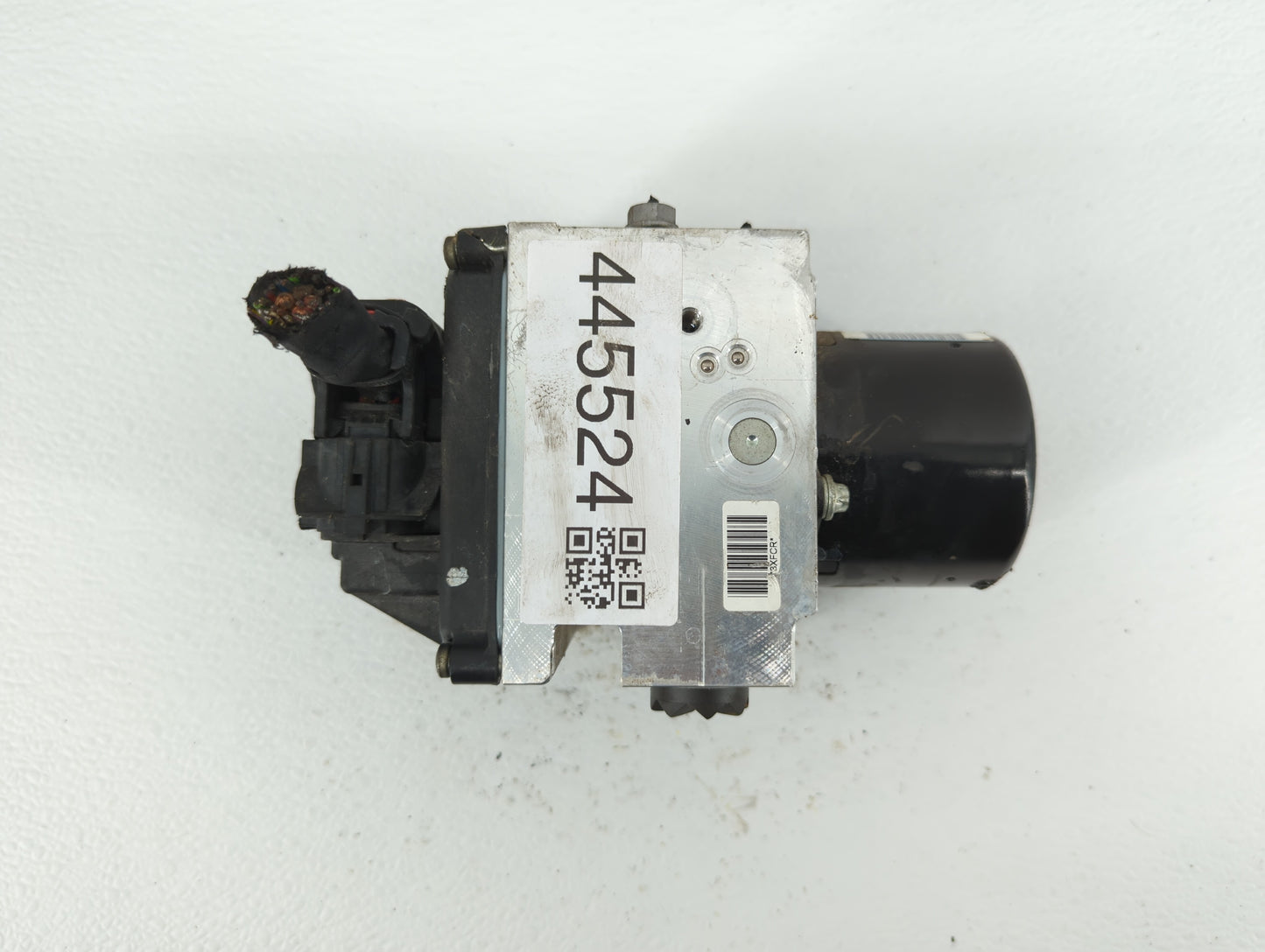 2009-2010 Volkswagen Passat ABS Pump Control Module Replacement P/N:3C0.614.109.T 3C0614109T, 3C0.614.109.P Fits Fits 2009 2