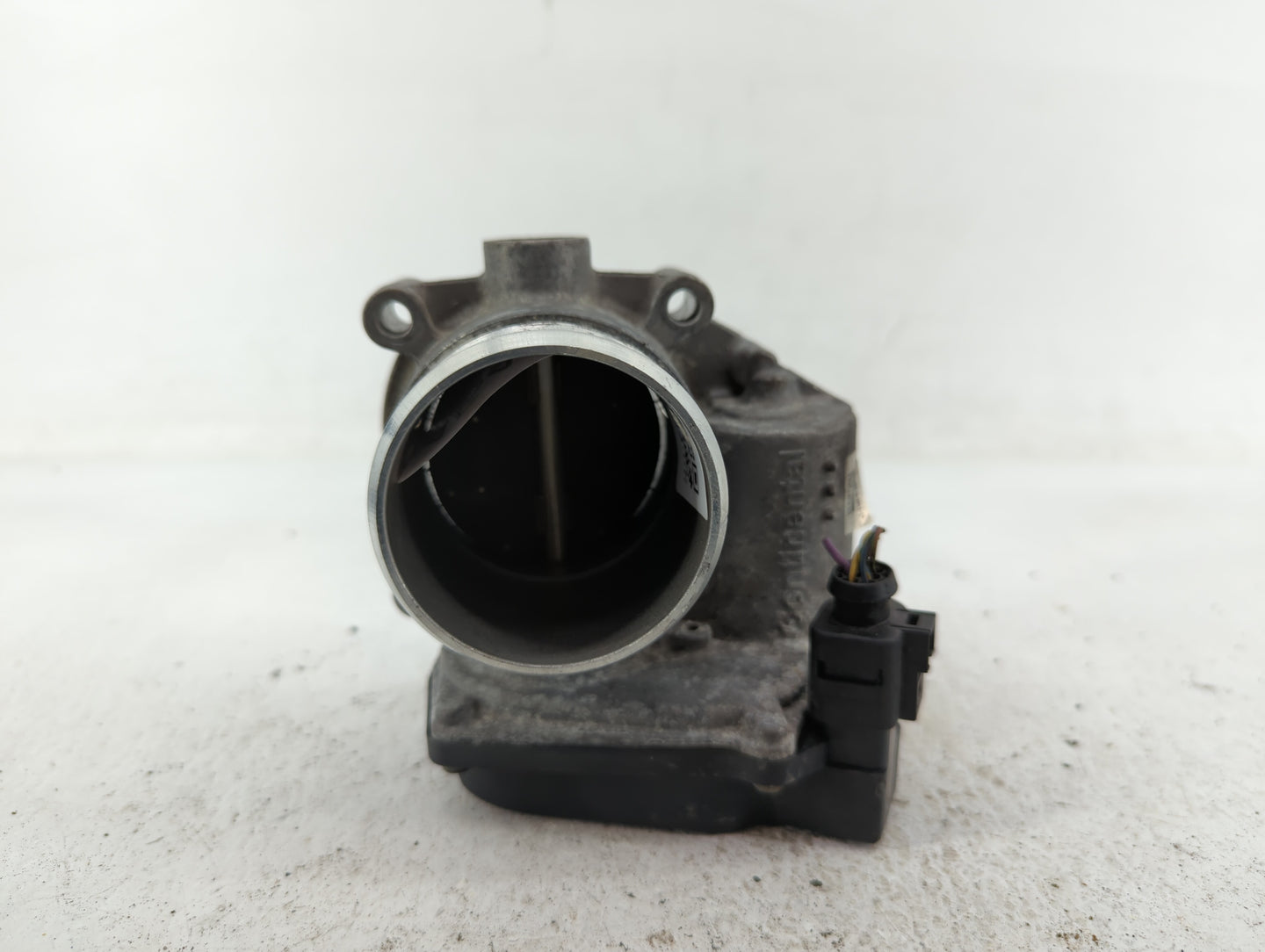 2006-2010 Volkswagen Passat Throttle Body P/N:06F 133 062 G 06F 133 062 Q Fits OEM Used Auto Parts - Oemusedautoparts1.com
