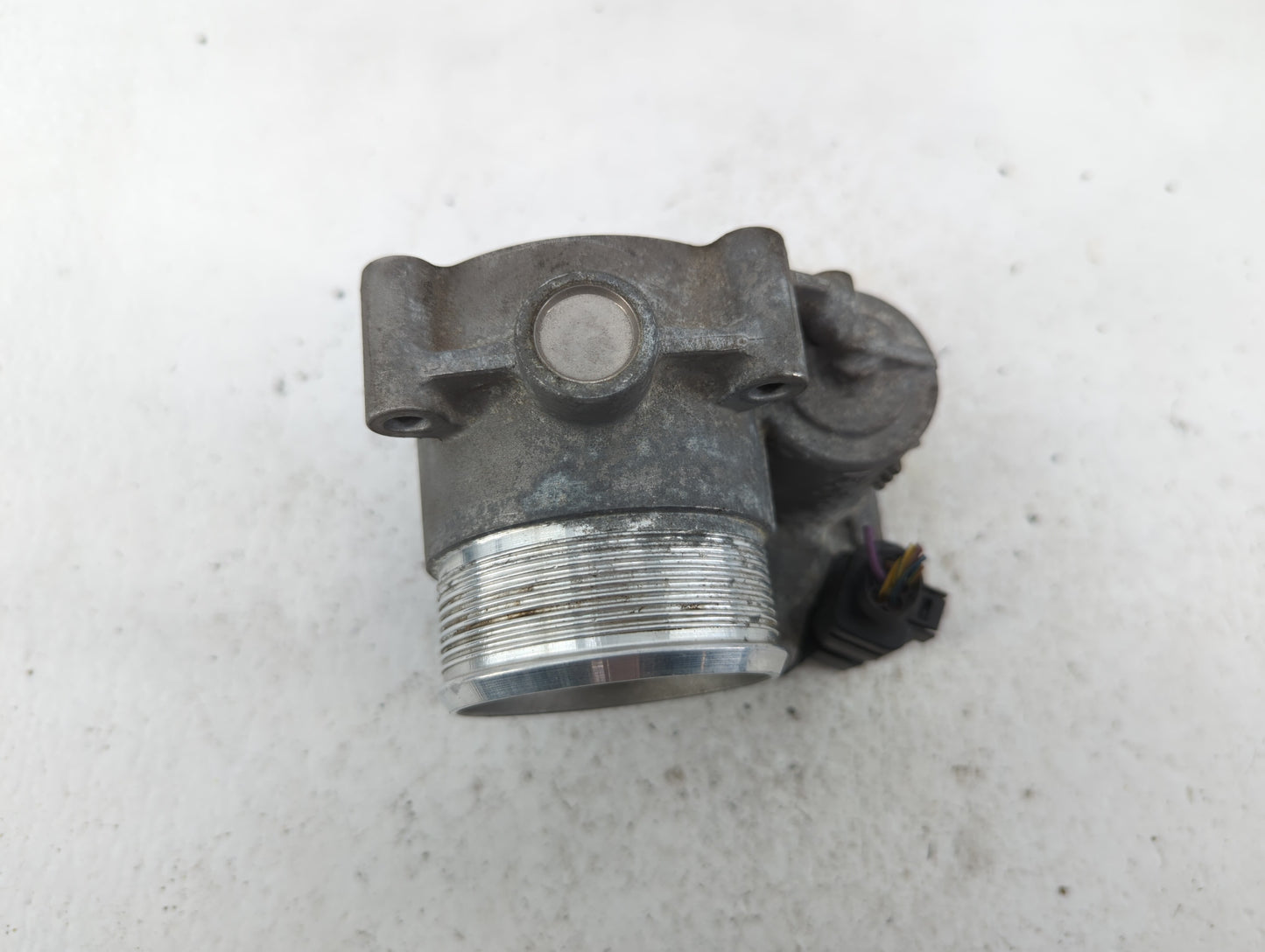 2006-2010 Volkswagen Passat Throttle Body P/N:06F 133 062 G 06F 133 062 Q Fits OEM Used Auto Parts - Oemusedautoparts1.com
