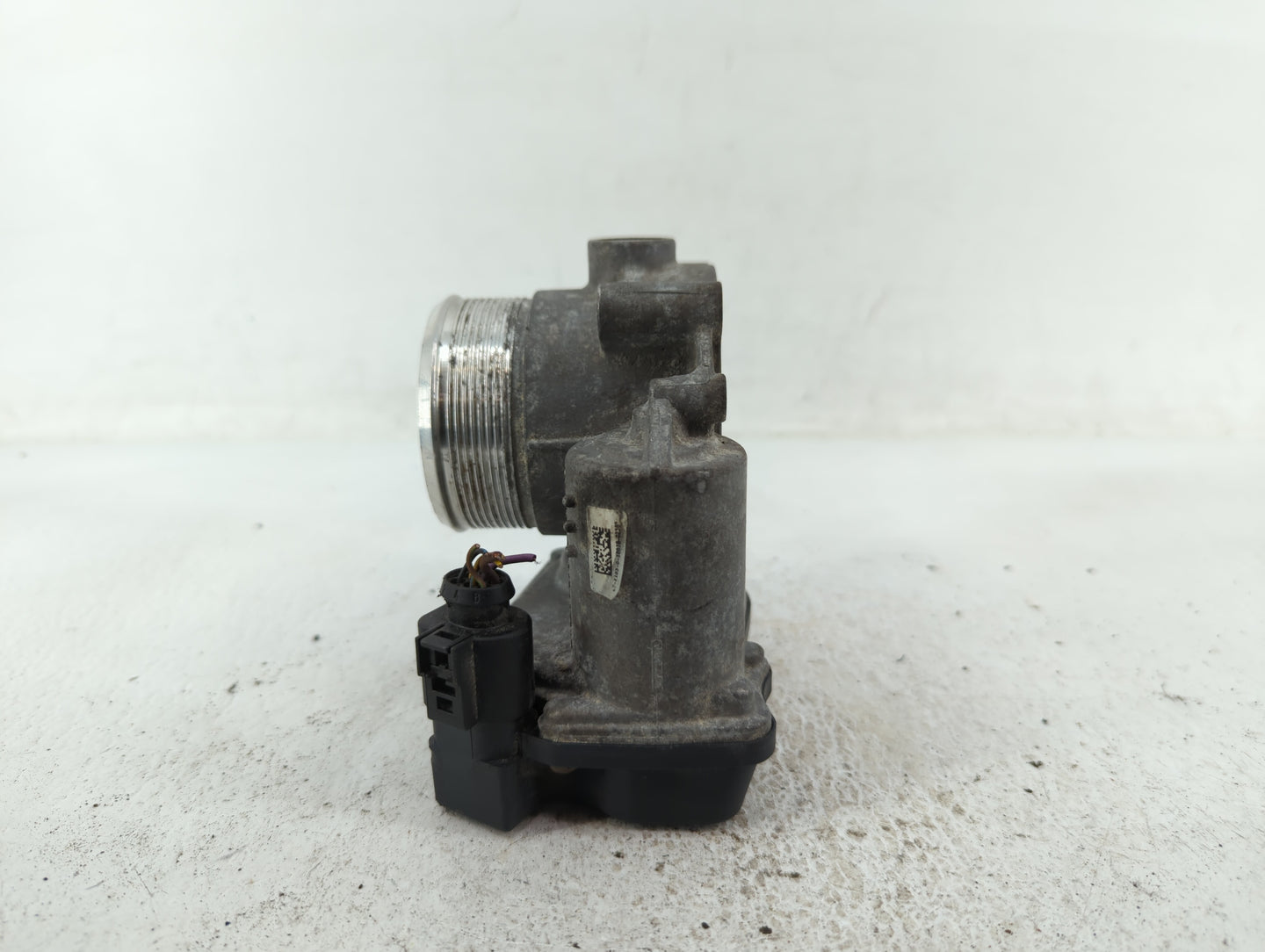 2006-2010 Volkswagen Passat Throttle Body P/N:06F 133 062 G 06F 133 062 Q Fits OEM Used Auto Parts - Oemusedautoparts1.com