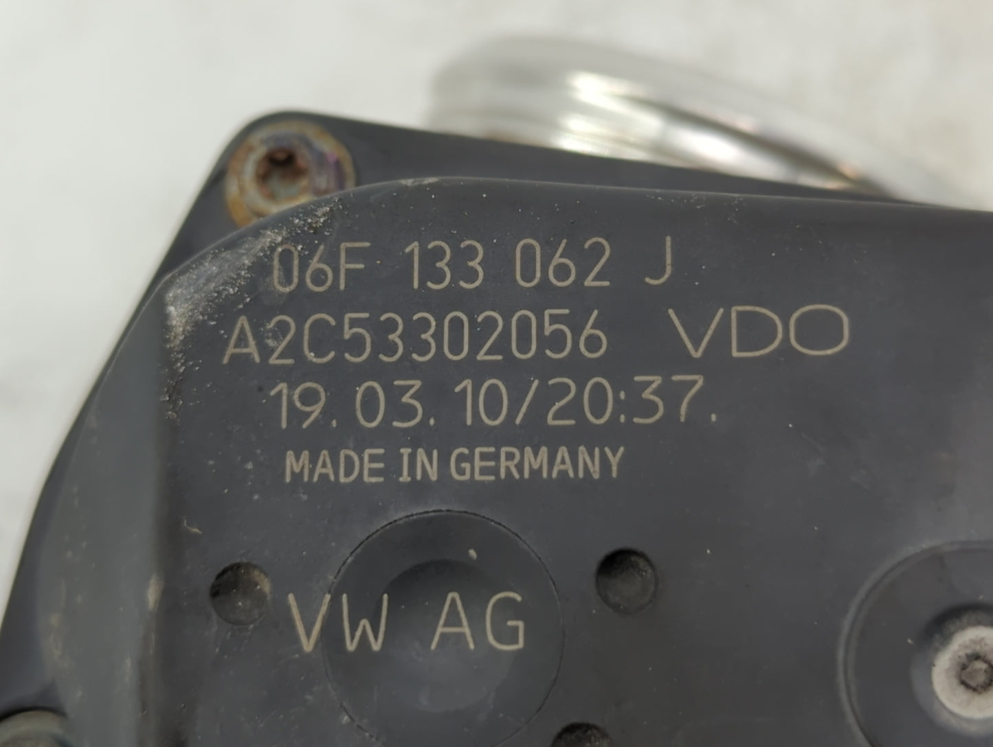 2006-2010 Volkswagen Passat Throttle Body P/N:06F 133 062 G 06F 133 062 Q Fits OEM Used Auto Parts - Oemusedautoparts1.com