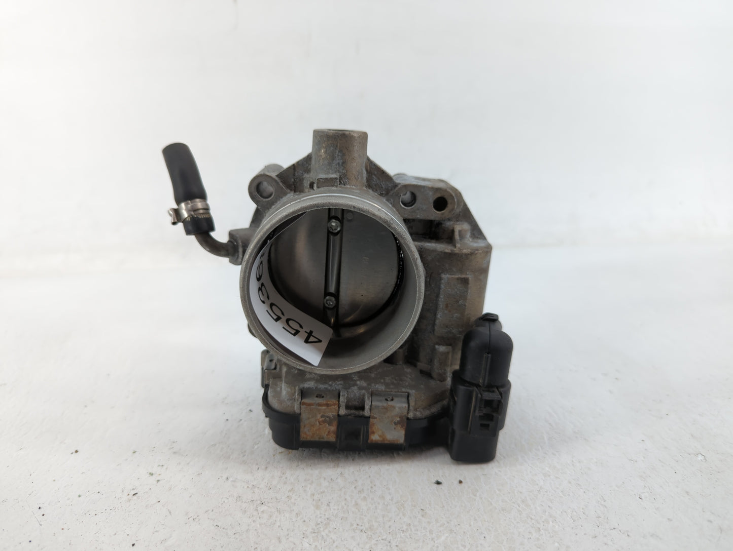 2008-2010 Volkswagen Passat Throttle Body P/N:03H133062C Fits OEM Used Auto Parts - Oemusedautoparts1.com