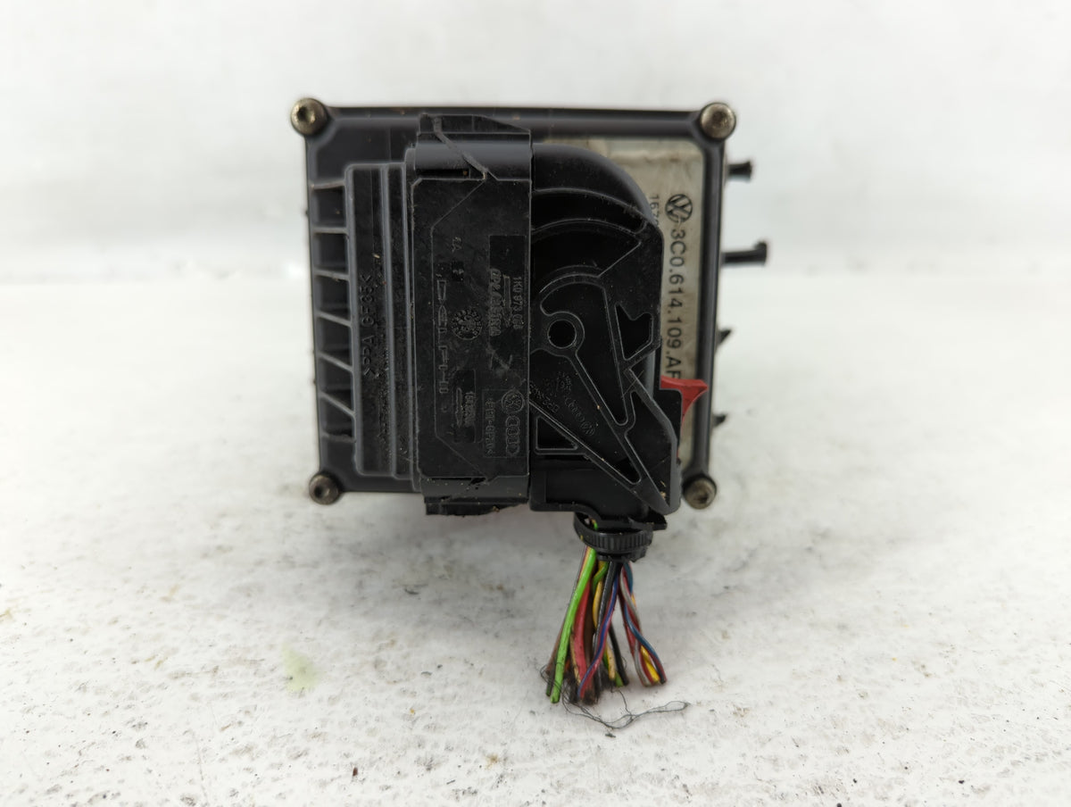 2009-2010 Volkswagen Passat Anti-Lock Brake ABS Pump Module Actuator OEM P/N:3C0.614.109.T 3C0614109T Fits Fits 2009 2010 OE