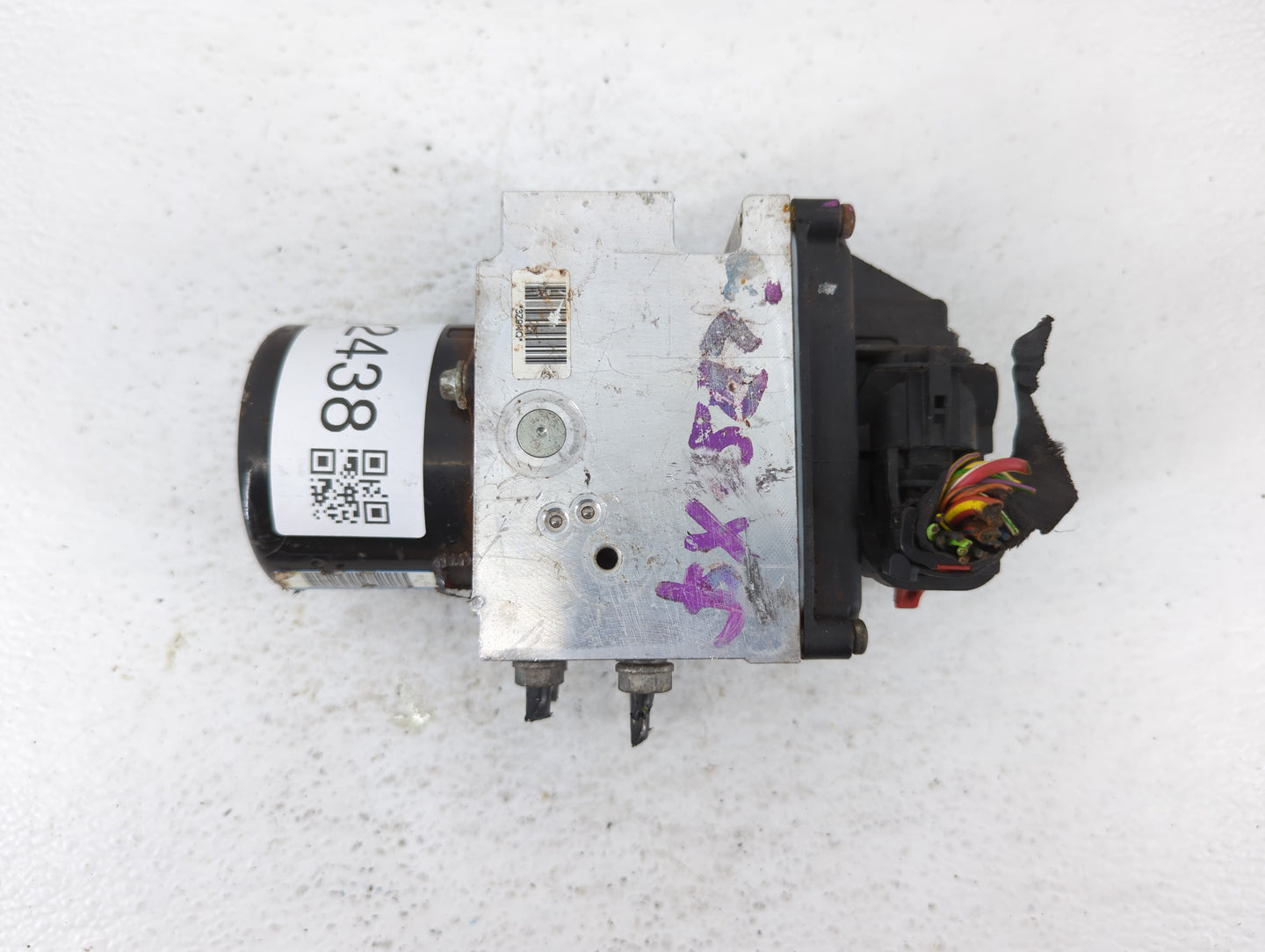 2009-2010 Volkswagen Passat ABS Pump Control Module Replacement P/N:3C0 614 109 AF Fits Fits 2009 2010 OEM Used Auto Parts -