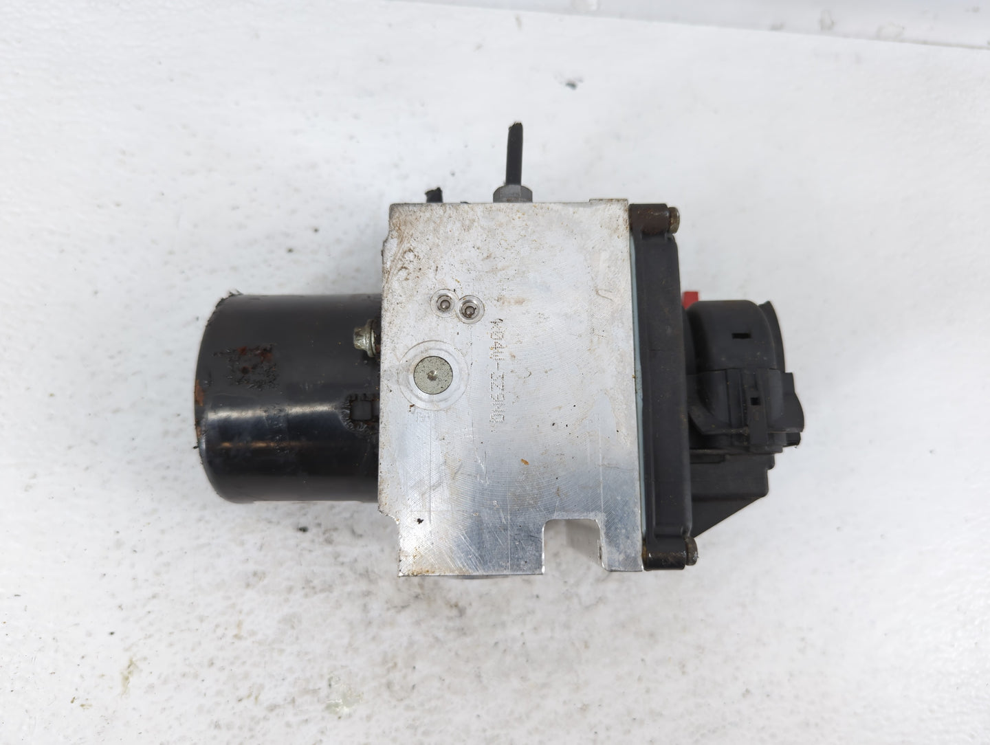 2009-2010 Volkswagen Passat ABS Pump Control Module Replacement P/N:3C0 614 109 AF Fits Fits 2009 2010 OEM Used Auto Parts -