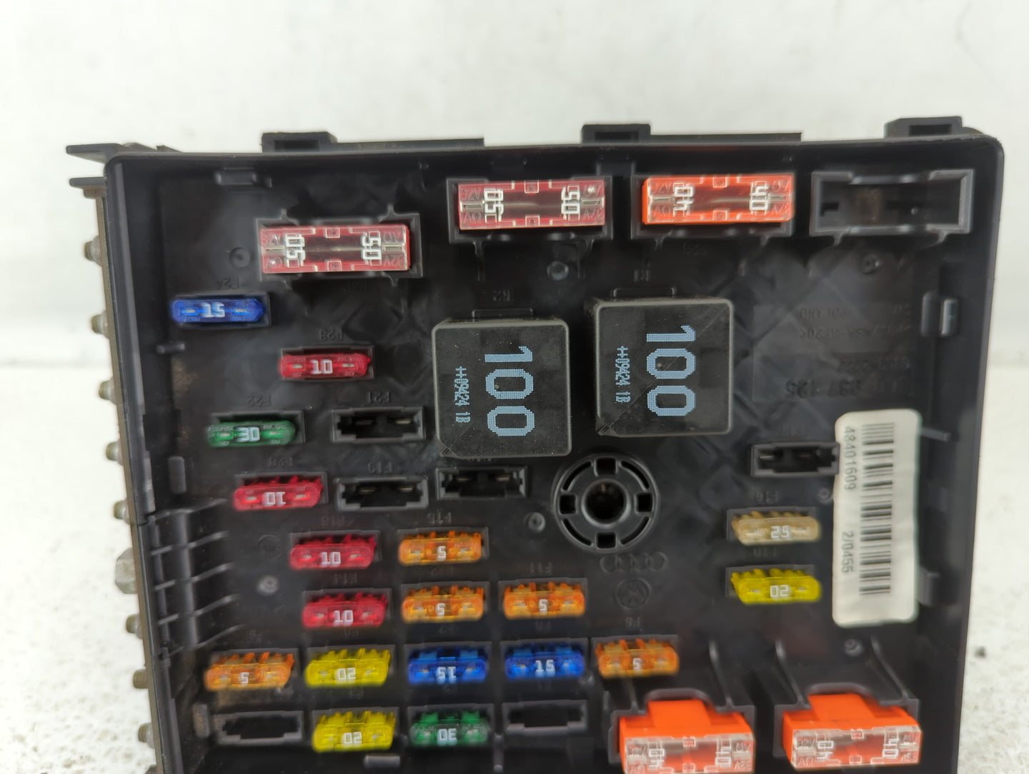 2008-2010 Volkswagen Passat Fusebox Fuse Box Panel Relay Module P/N:6359-2777 3C0 937 125 Fits OEM Used Auto Parts - Oemused