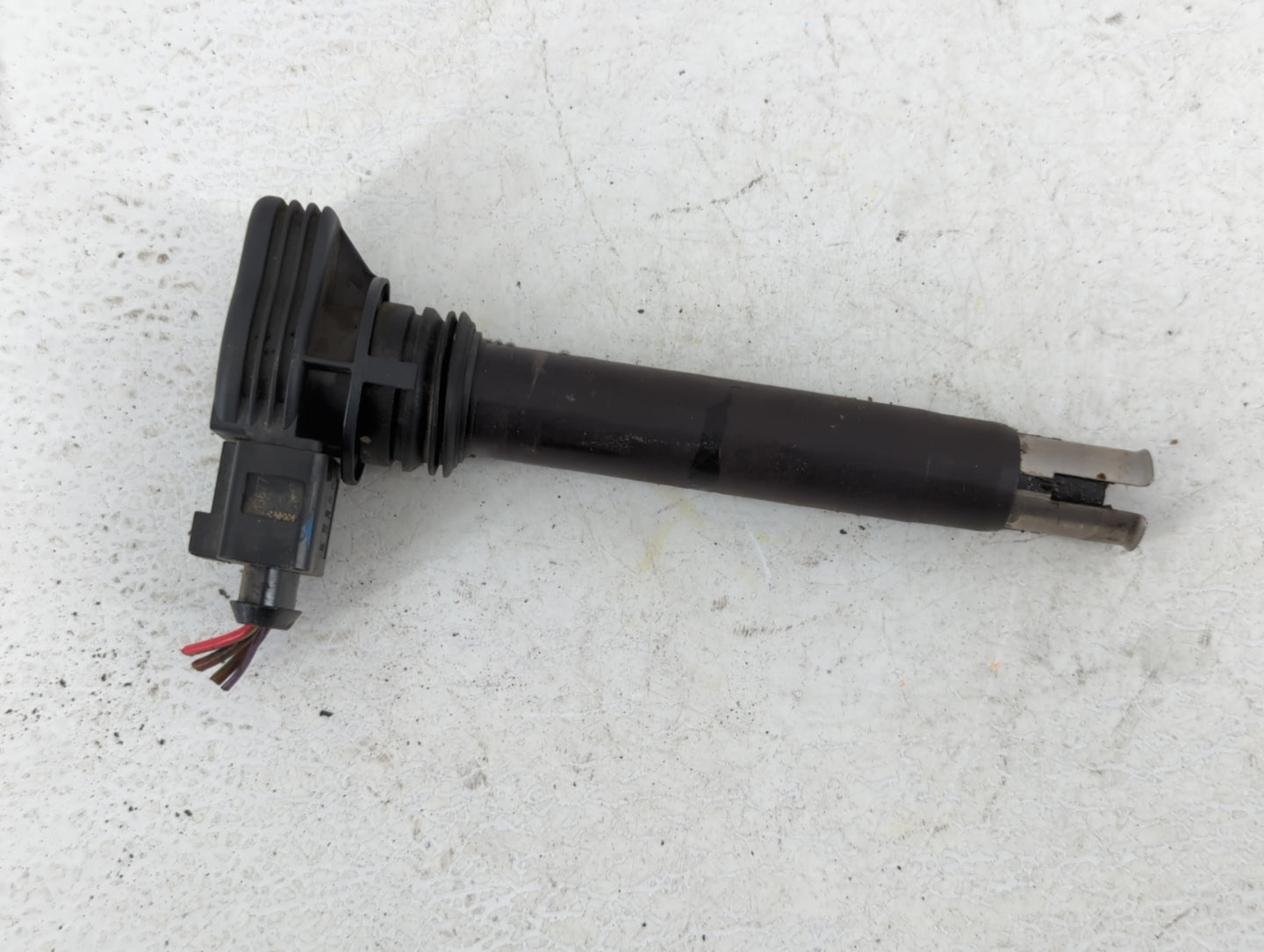 2008-2010 Volkswagen Passat Ignition Coil Igniter Pack - Oemusedautoparts1.com