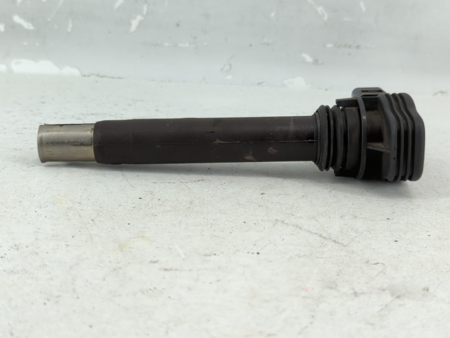 2008-2010 Volkswagen Passat Ignition Coil Igniter Pack - Oemusedautoparts1.com