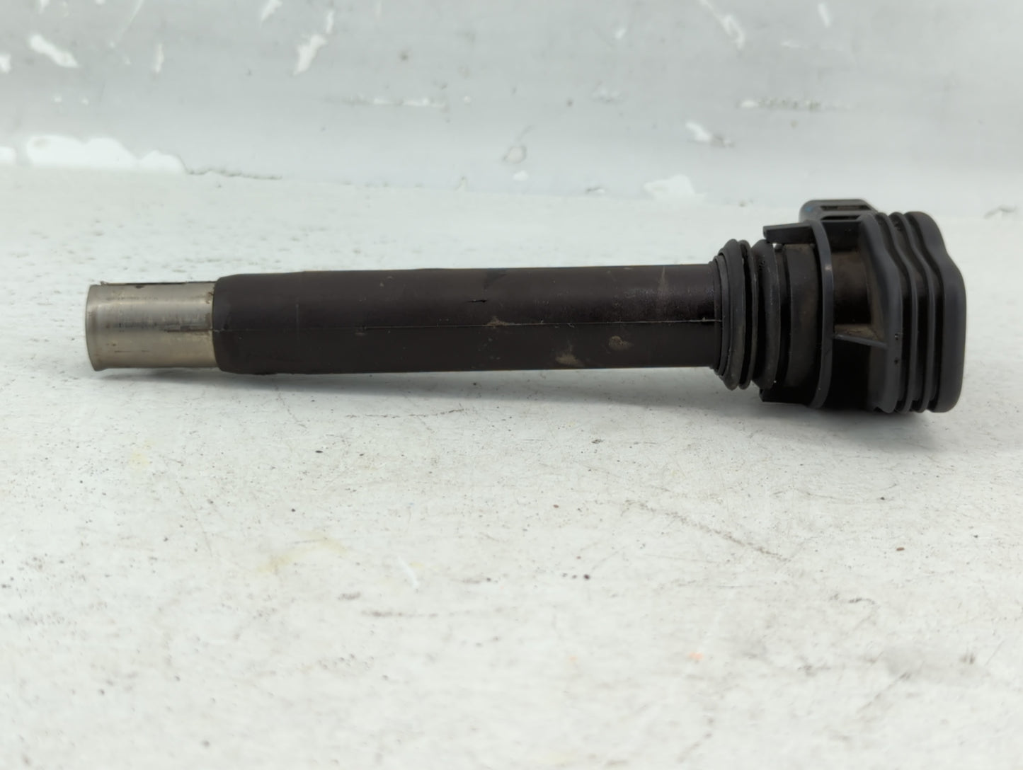 2008-2010 Volkswagen Passat Ignition Coil Igniter Pack - Oemusedautoparts1.com