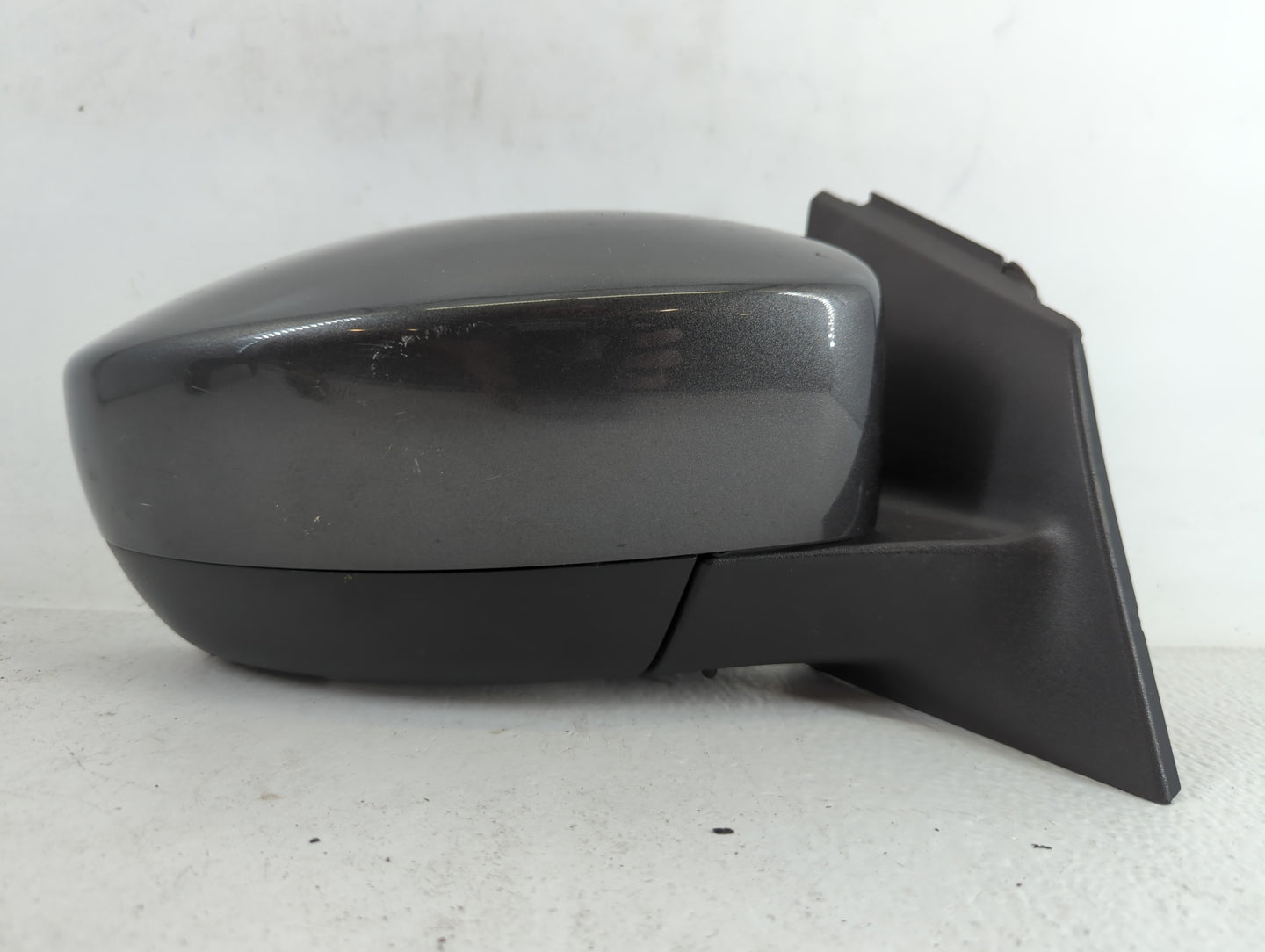 2006-2010 Volkswagen Passat Driver Side View Mirror - Left Door Mirror OEM Used - Oemusedautoparts1.com