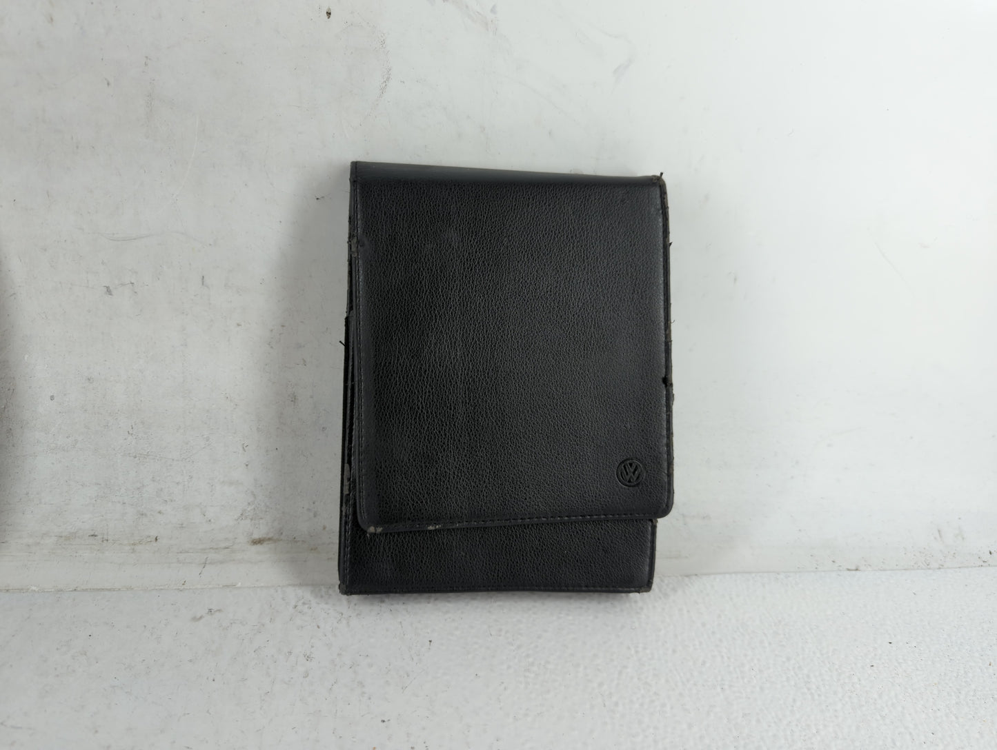 2010 Volkswagen Passat Owners Manual Book Guide OEM Used Auto Parts - Oemusedautoparts1.com