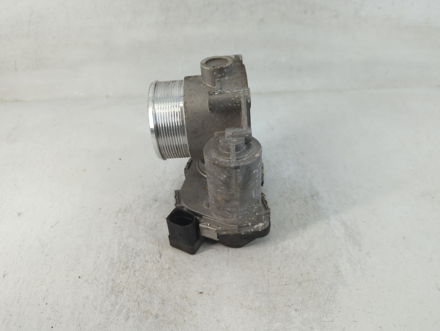 2006-2010 Volkswagen Passat Throttle Body Fits OEM Used Auto Parts - Oemusedautoparts1.com