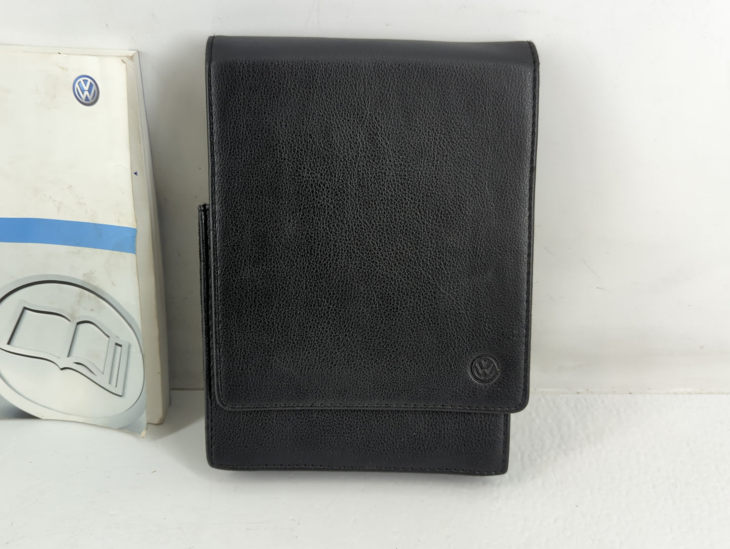 2010 Volkswagen Passat Cc Owners Manual Book Guide OEM Used Auto Parts - Oemusedautoparts1.com