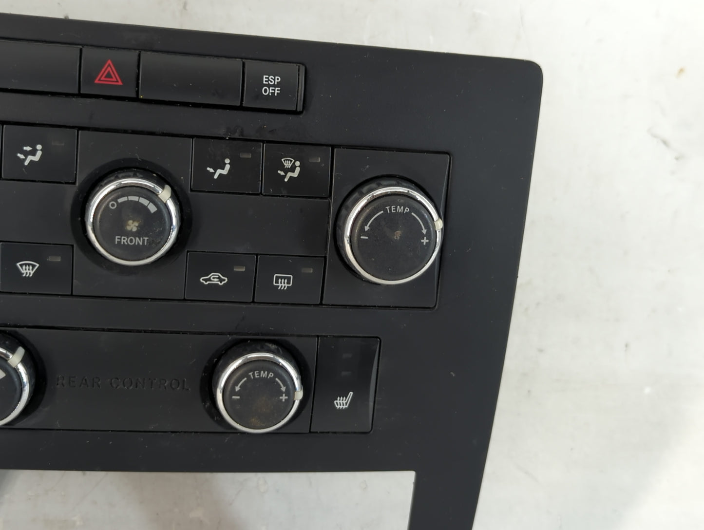 2009-2011 Volkswagen Routan Climate Control Module Temperature AC/Heater Replacement P/N:P55111869AE Fits Fits 2009 2010 201
