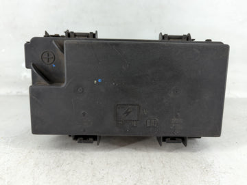 2009-2014 Volkswagen Routan Fusebox Fuse Box Panel Relay Module P/N:RT226202F7 Fits Fits 2009 2010 2011 2012 2013 2014 OEM U