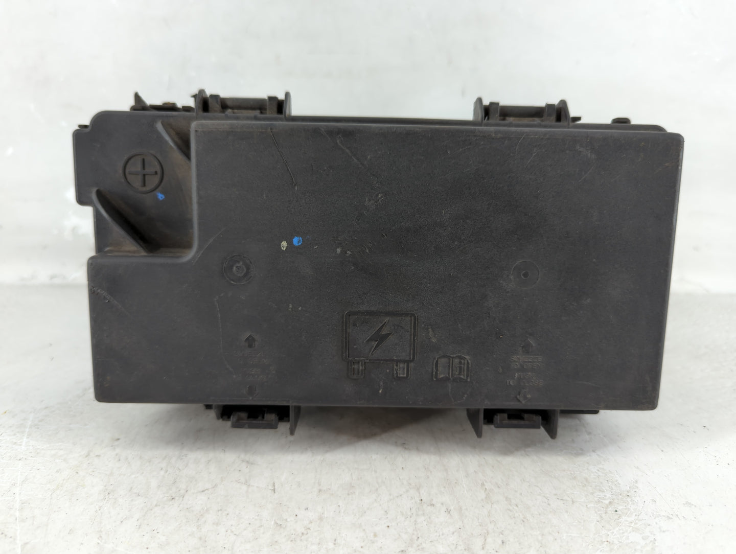 2009-2014 Volkswagen Routan Fusebox Fuse Box Panel Relay Module P/N:RT226202F7 Fits Fits 2009 2010 2011 2012 2013 2014 OEM U
