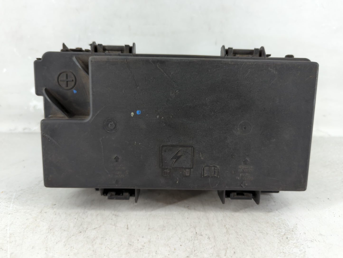2009-2014 Volkswagen Routan Fusebox Fuse Box Panel Relay Module P/N:RT226202F7 Fits Fits 2009 2010 2011 2012 2013 2014 OEM U