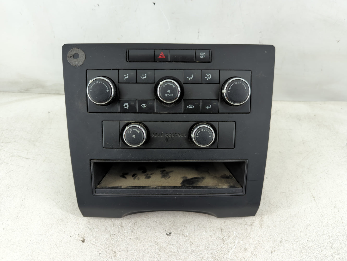 2009-2011 Volkswagen Routan Climate Control Module Temperature AC/Heater Replacement P/N:P55111863AE Fits Fits 2009 2010 201