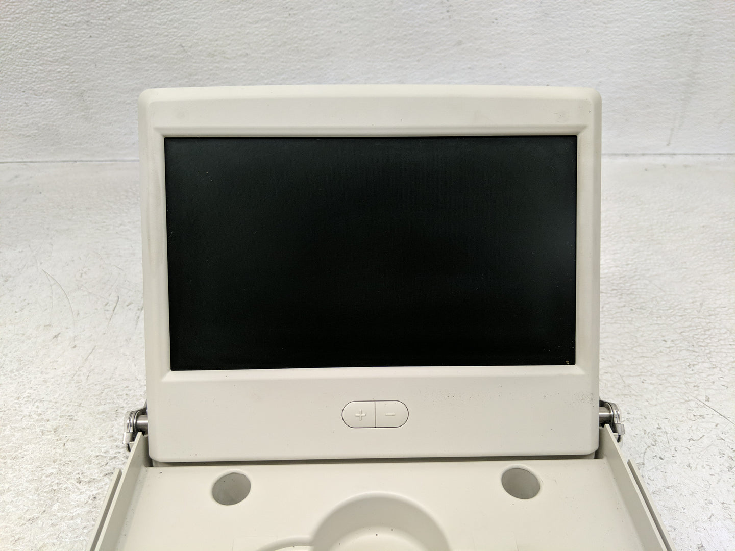 2009-2014 Volkswagen Routan Information Display Screen - Oemusedautoparts1.com