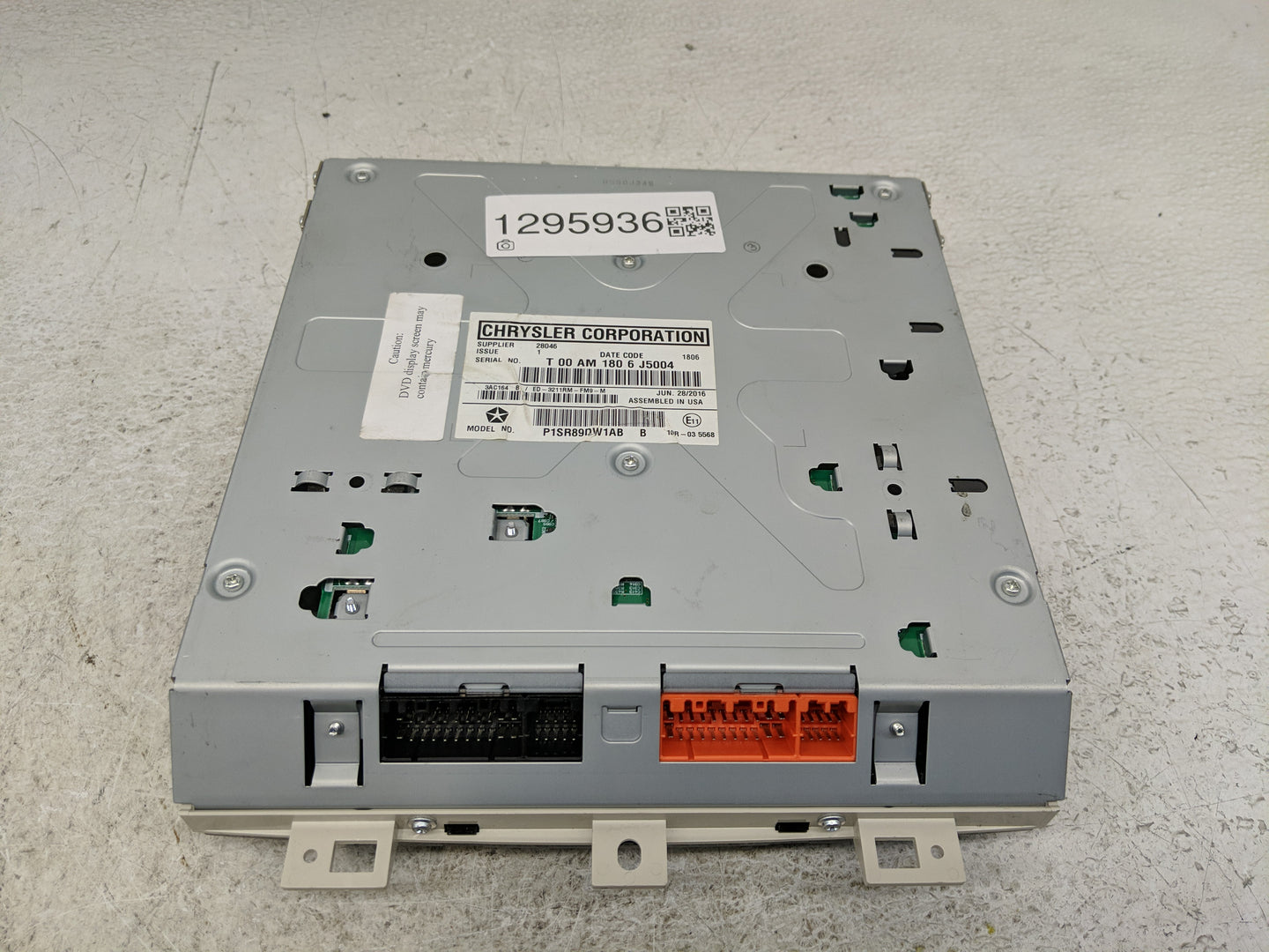 2009-2014 Volkswagen Routan Information Display Screen - Oemusedautoparts1.com