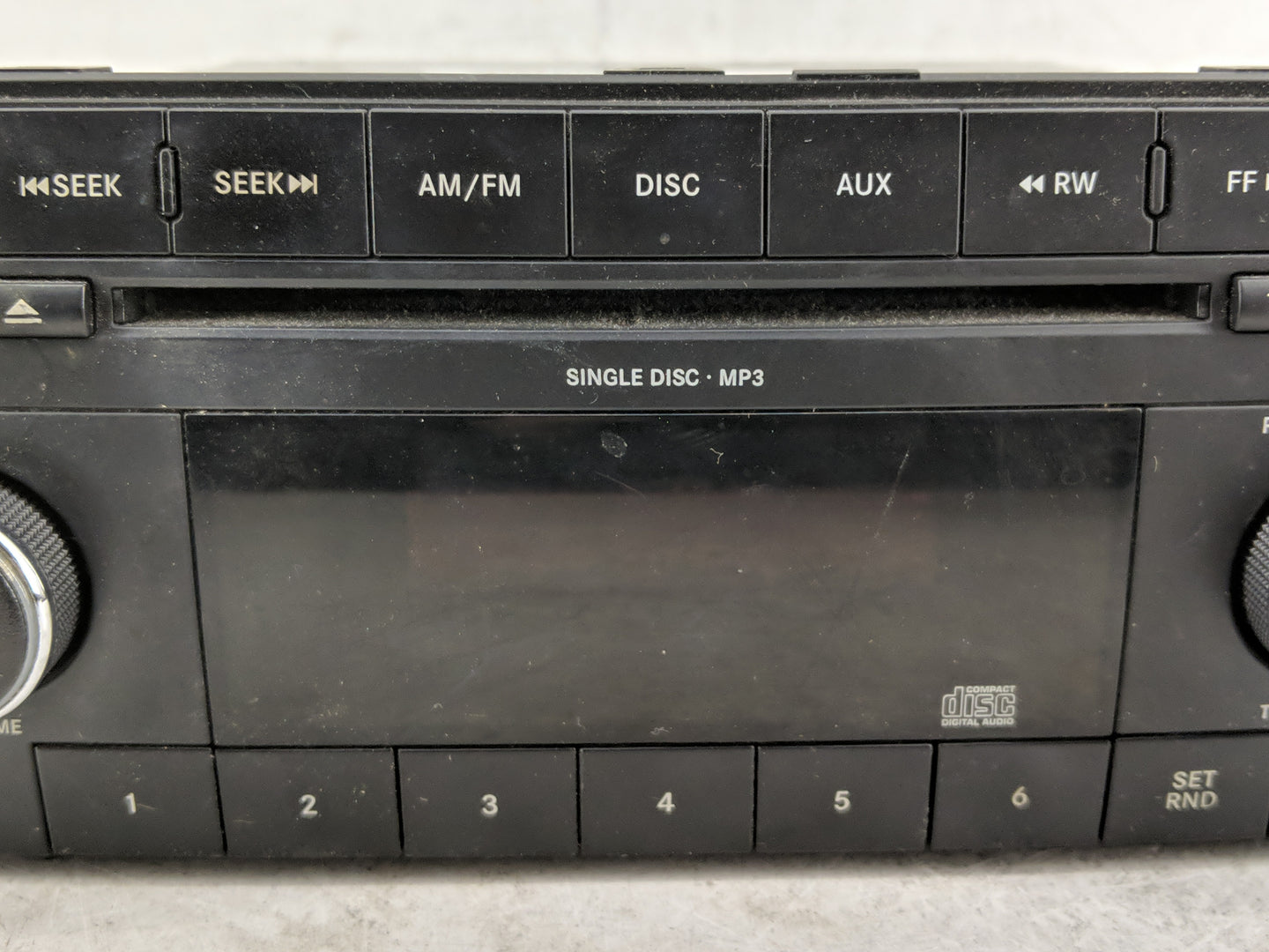 2009-2011 Volkswagen Routan Radio AM FM Cd Player Receiver Replacement P/N:P68050440AC Fits Fits 2009 2010 2011 OEM Used Aut