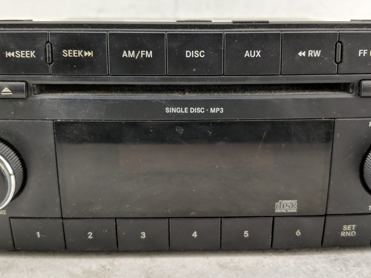 2009-2011 Volkswagen Routan Radio AM FM Cd Player Receiver Replacement P/N:P68050440AC Fits Fits 2009 2010 2011 OEM Used Aut