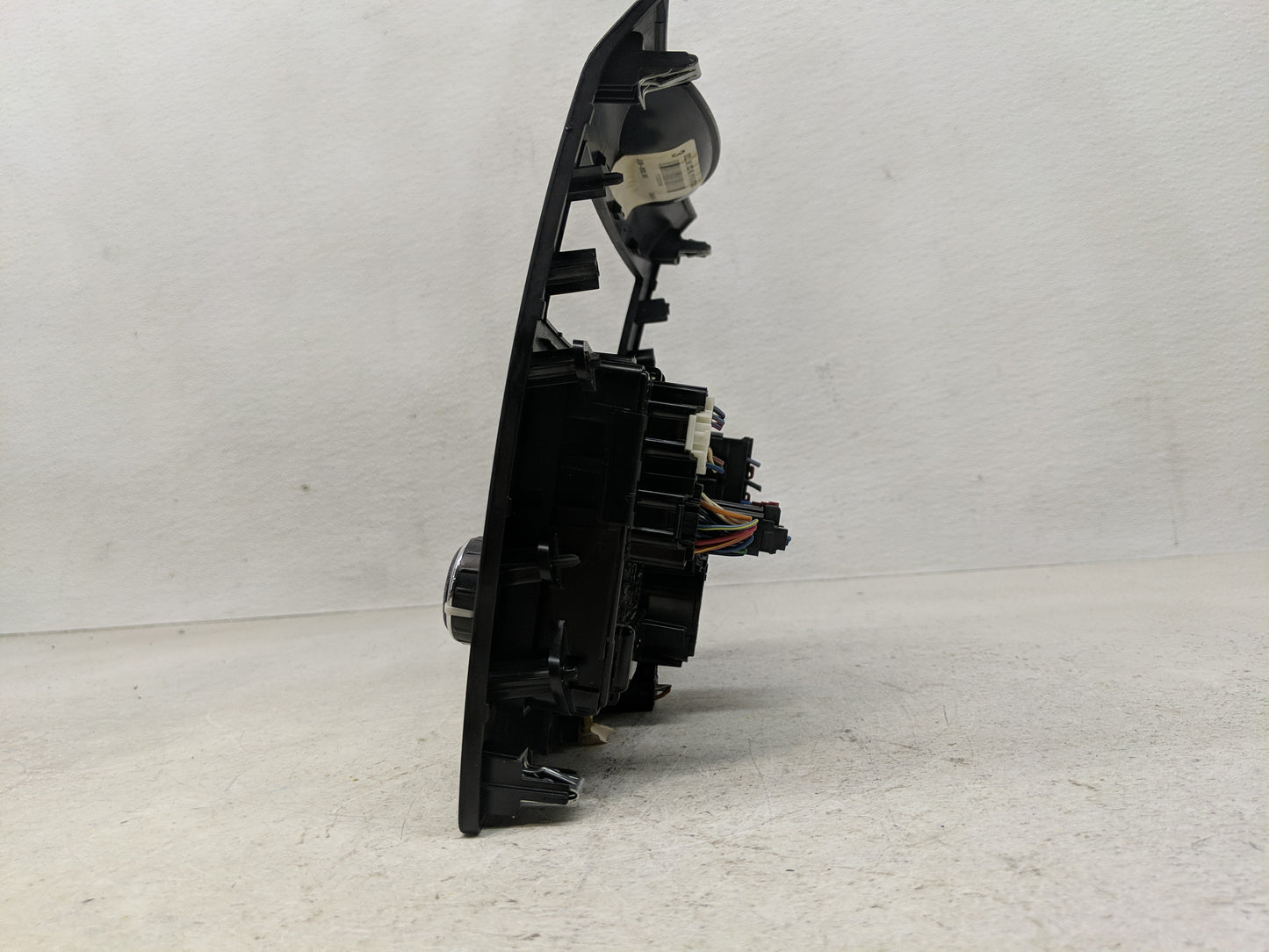 2009-2011 Volkswagen Routan Climate Control Module Temperature AC/Heater Replacement P/N:P55111863AE Fits Fits 2009 2010 201