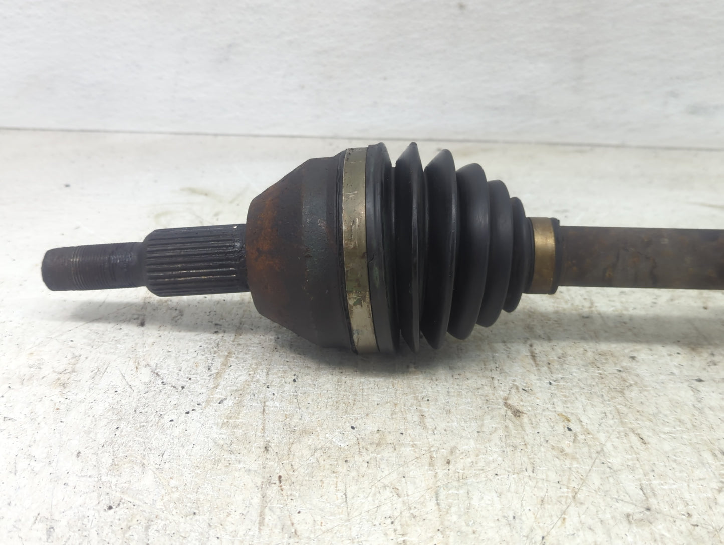 2009-2014 Volkswagen Routan Axle Shaft Front Driver Cv C/v 1428213 - Oemusedautoparts1.com