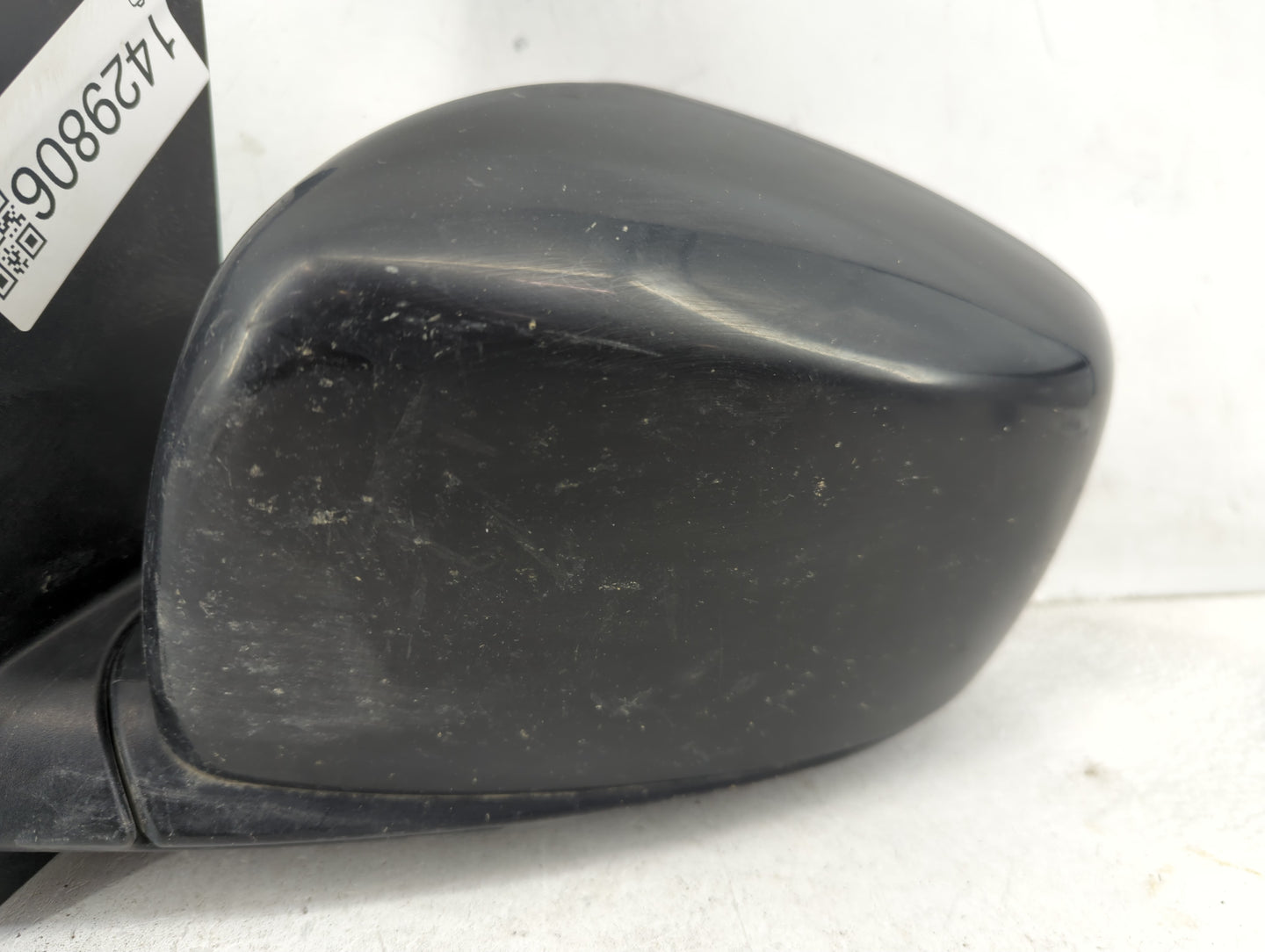 2009-2014 Volkswagen Routan Driver Side View Mirror - Left Door Mirror OEM Used - Oemusedautoparts1.com