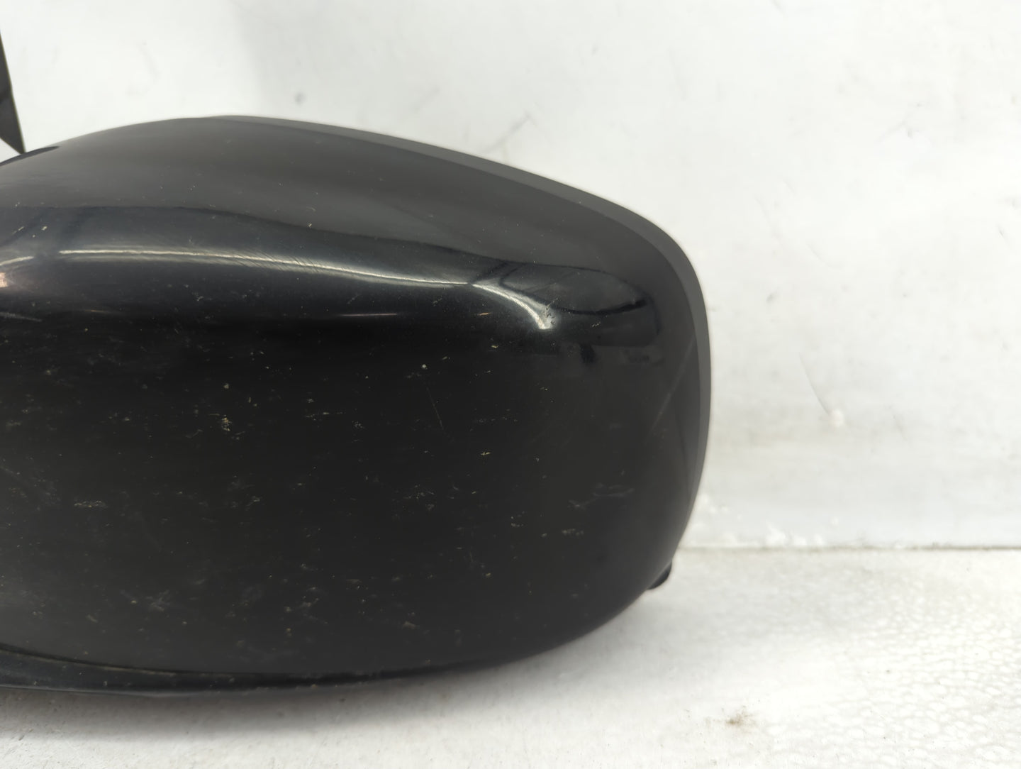 2009-2014 Volkswagen Routan Driver Side View Mirror - Left Door Mirror OEM Used - Oemusedautoparts1.com