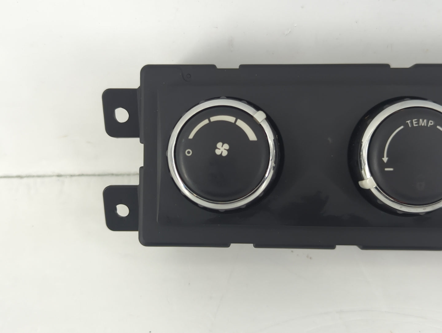 2009-2014 Volkswagen Routan Climate Control Module Temperature AC/Heater Replacement P/N:55111896AB Fits OEM Used Auto Parts