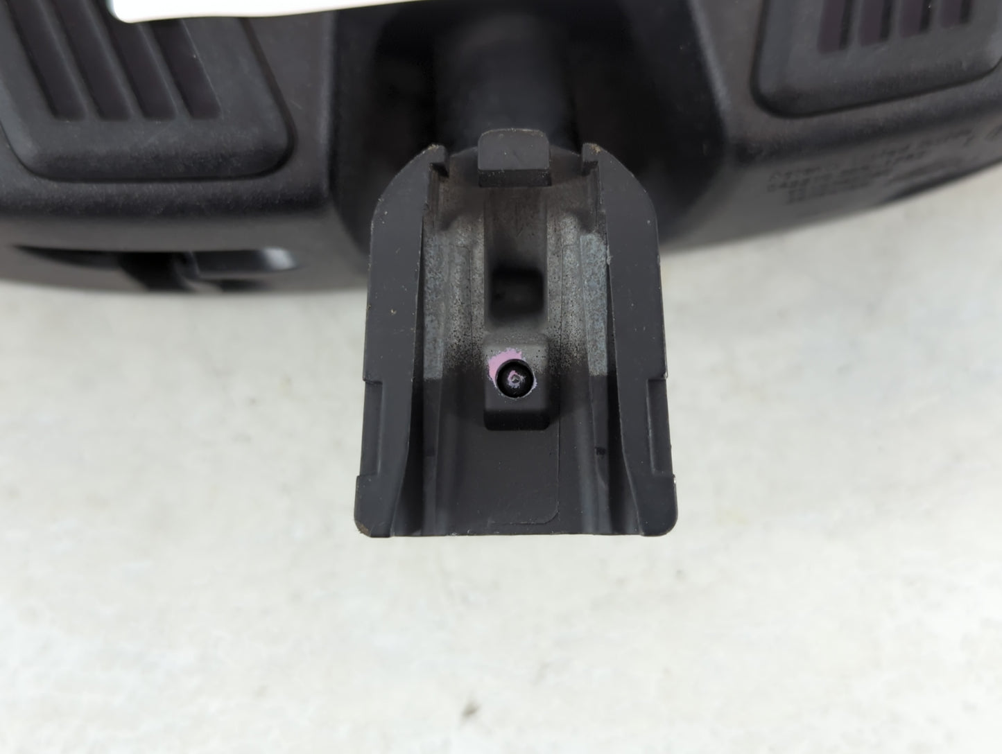 2009-2013 Volkswagen Routan Interior Rear View Mirror Replacement OEM P/N:55157457AC 28794388 Fits Fits 2009 2010 2011 2012 