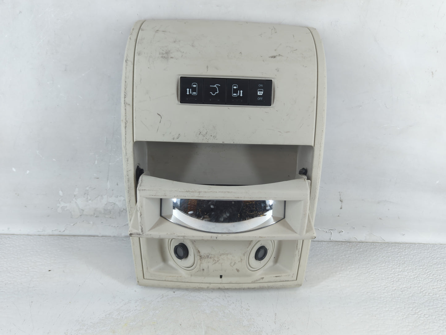 2009-2014 Volkswagen Routan Overhead Roof Console Interior Dome Light - Oemusedautoparts1.com
