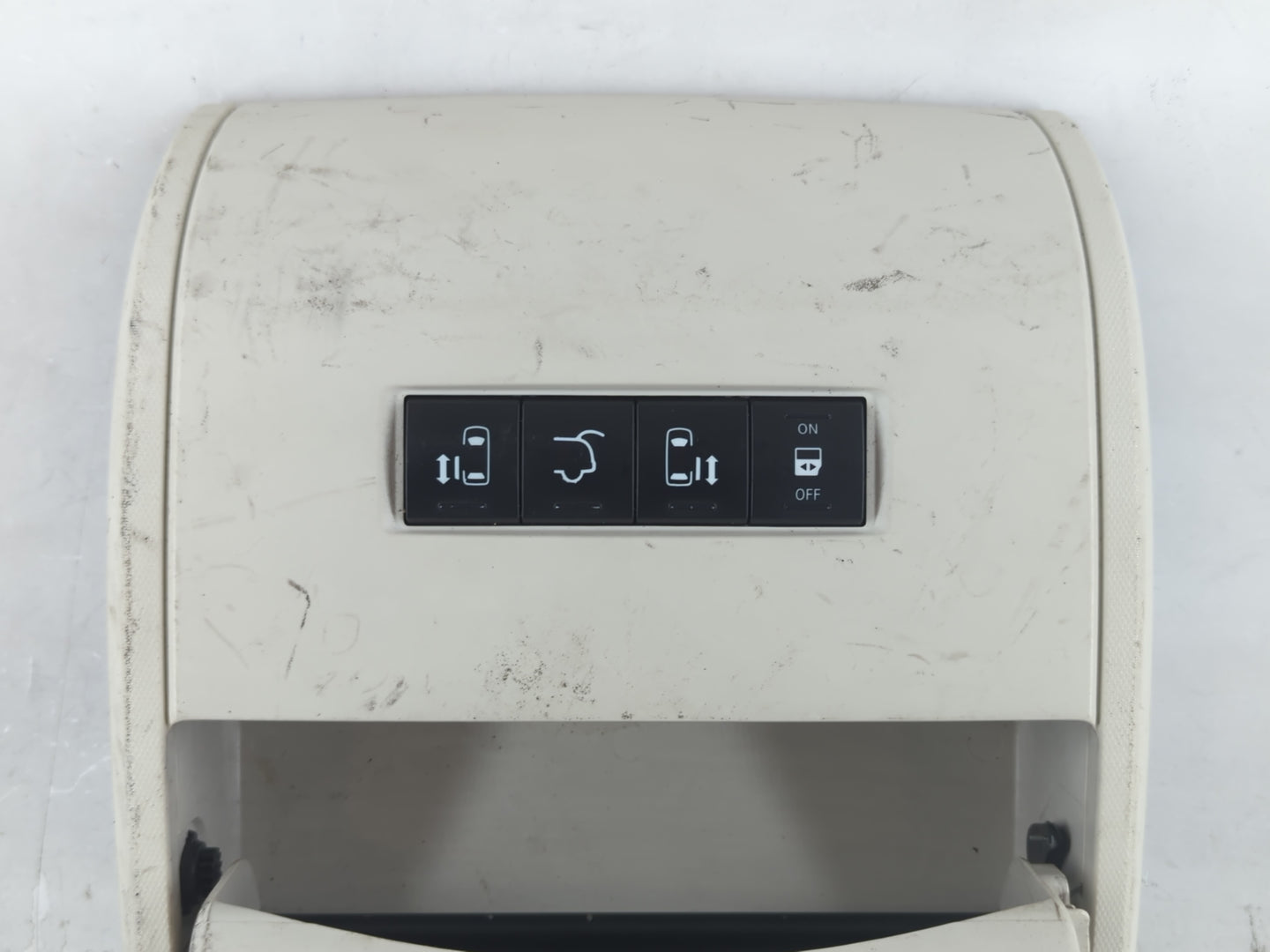 2009-2014 Volkswagen Routan Overhead Roof Console Interior Dome Light - Oemusedautoparts1.com
