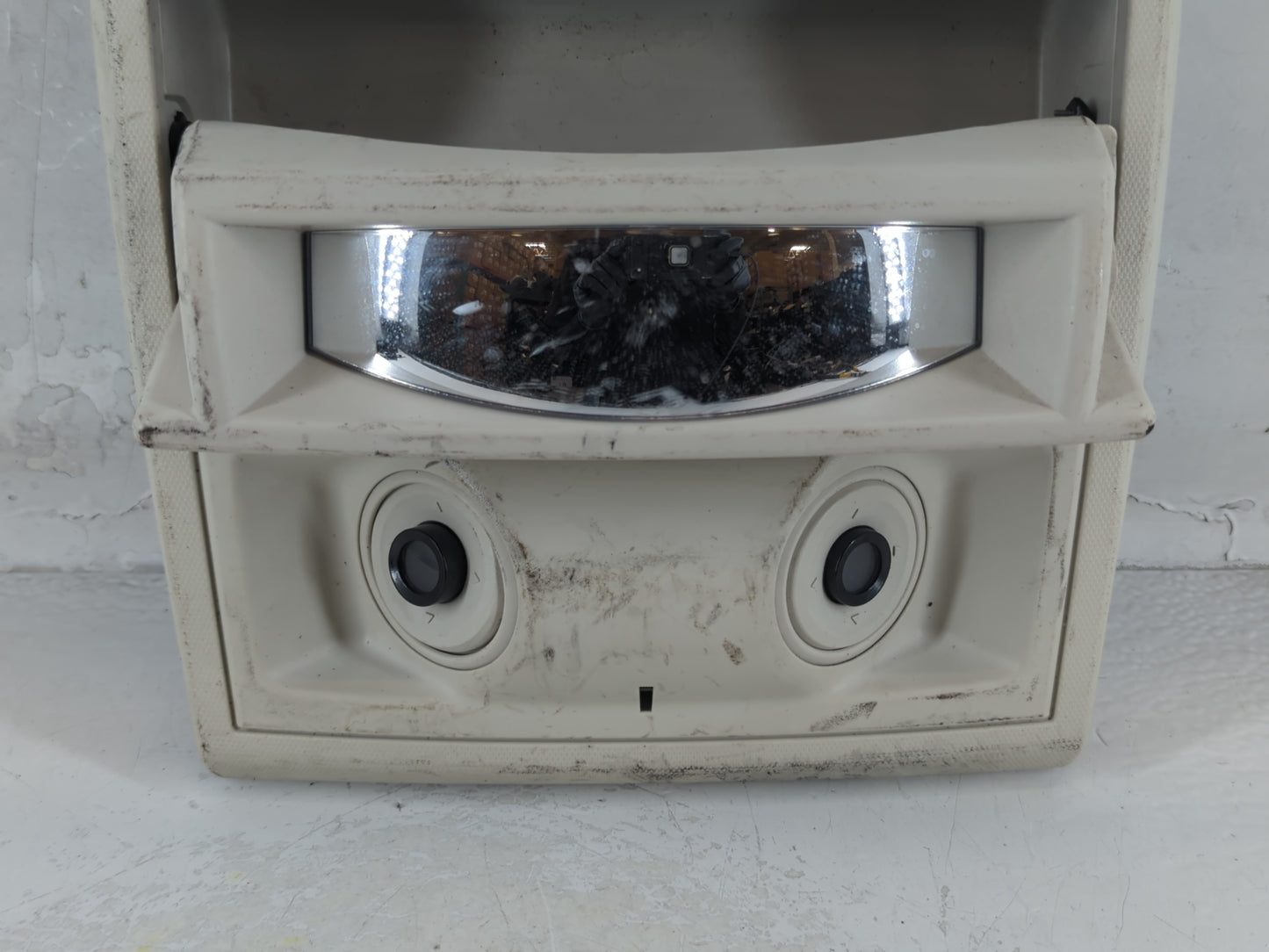 2009-2014 Volkswagen Routan Overhead Roof Console Interior Dome Light - Oemusedautoparts1.com