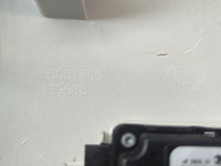 2009-2014 Volkswagen Routan Overhead Roof Console Interior Dome Light - Oemusedautoparts1.com