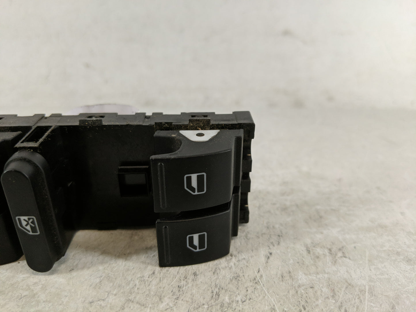 2009-2018 Volkswagen Tiguan Master Power Window Switch Replacement Driver Side Left Fits OEM Used Auto Parts - Oemusedautopa