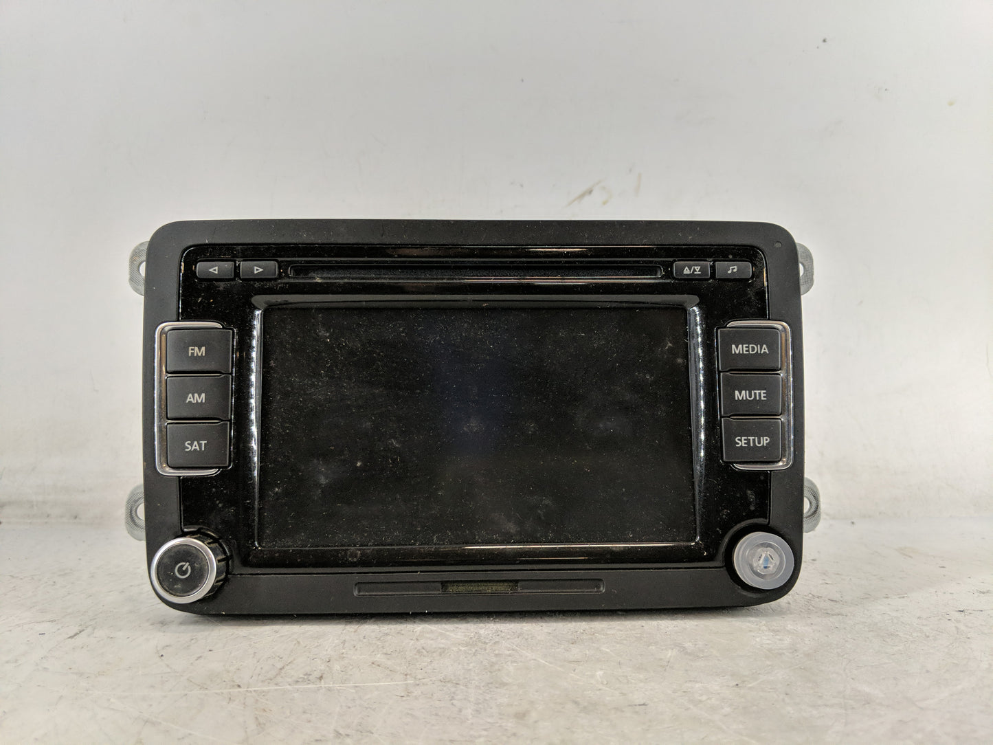 2009-2017 Volkswagen Tiguan Radio AM FM Cd Player Receiver Replacement P/N:1K0 035 180 AC Fits OEM Used Auto Parts - Oemused