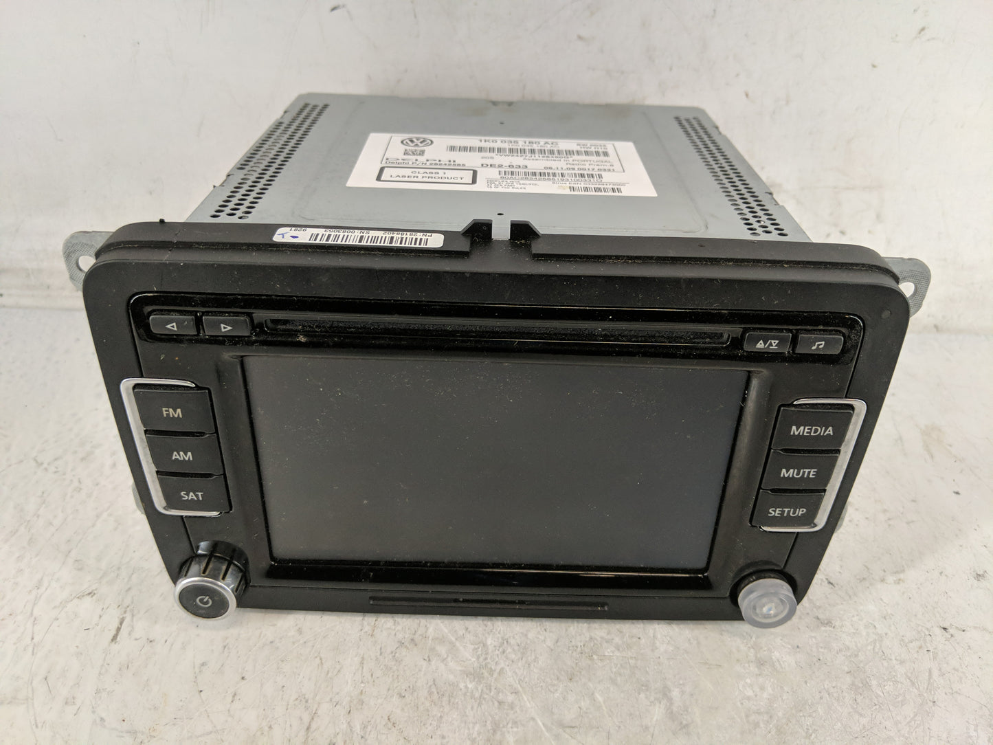 2009-2017 Volkswagen Tiguan Radio AM FM Cd Player Receiver Replacement P/N:1K0 035 180 AC Fits OEM Used Auto Parts - Oemused