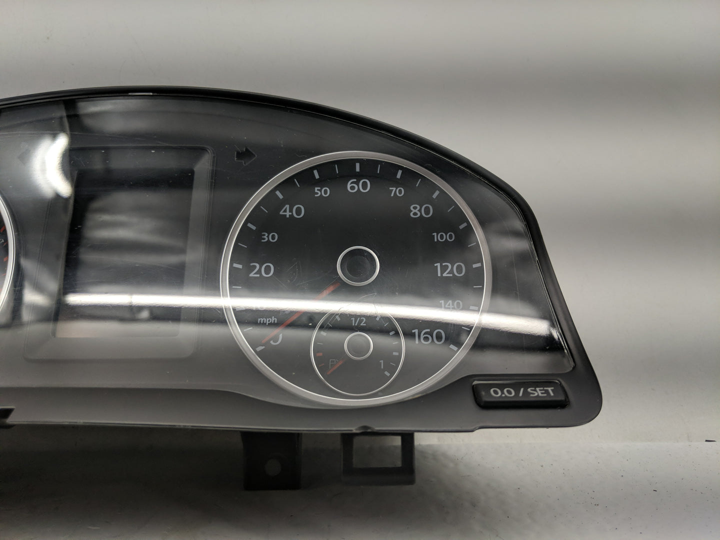 2010 Volkswagen Tiguan Instrument Cluster Speedometer Gauges P/N:5N0920961A Fits OEM Used Auto Parts - Oemusedautoparts1.com