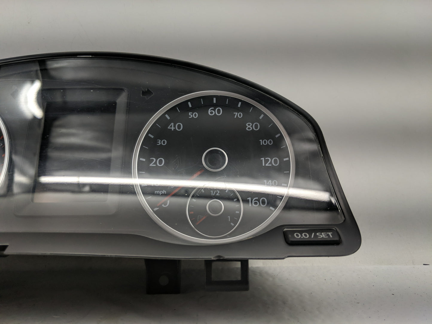 2010 Volkswagen Tiguan Instrument Cluster Speedometer Gauges P/N:5N0920961A Fits OEM Used Auto Parts - Oemusedautoparts1.com
